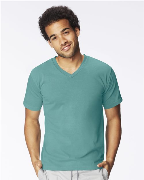 Comfort Colors - Garment-Dyed Ringspun V-Neck T-Shirt - 4099